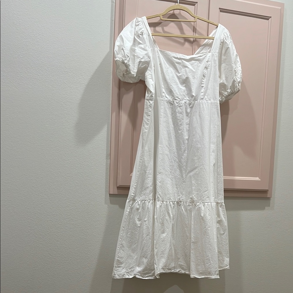 Elegant White Puff Sleeve Dress